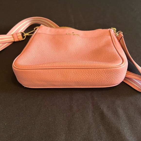 Kate Spade Pink Leather Shoulder Bag & Pouch So Cute. Perfect Size! - Picture 11 of 12